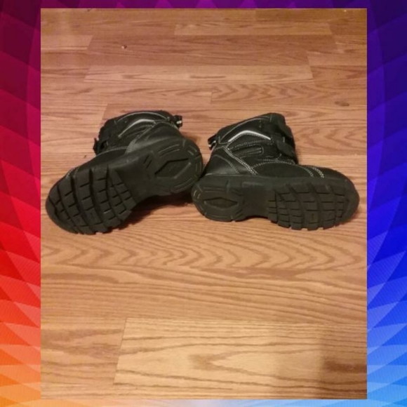 CHILDRENS PLACE BOOT SHOE - Picture 4 of 4